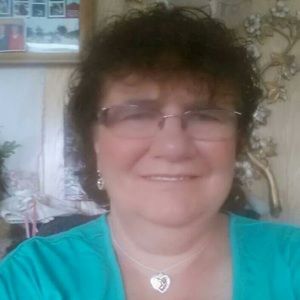 Meet your Posher, Debbie